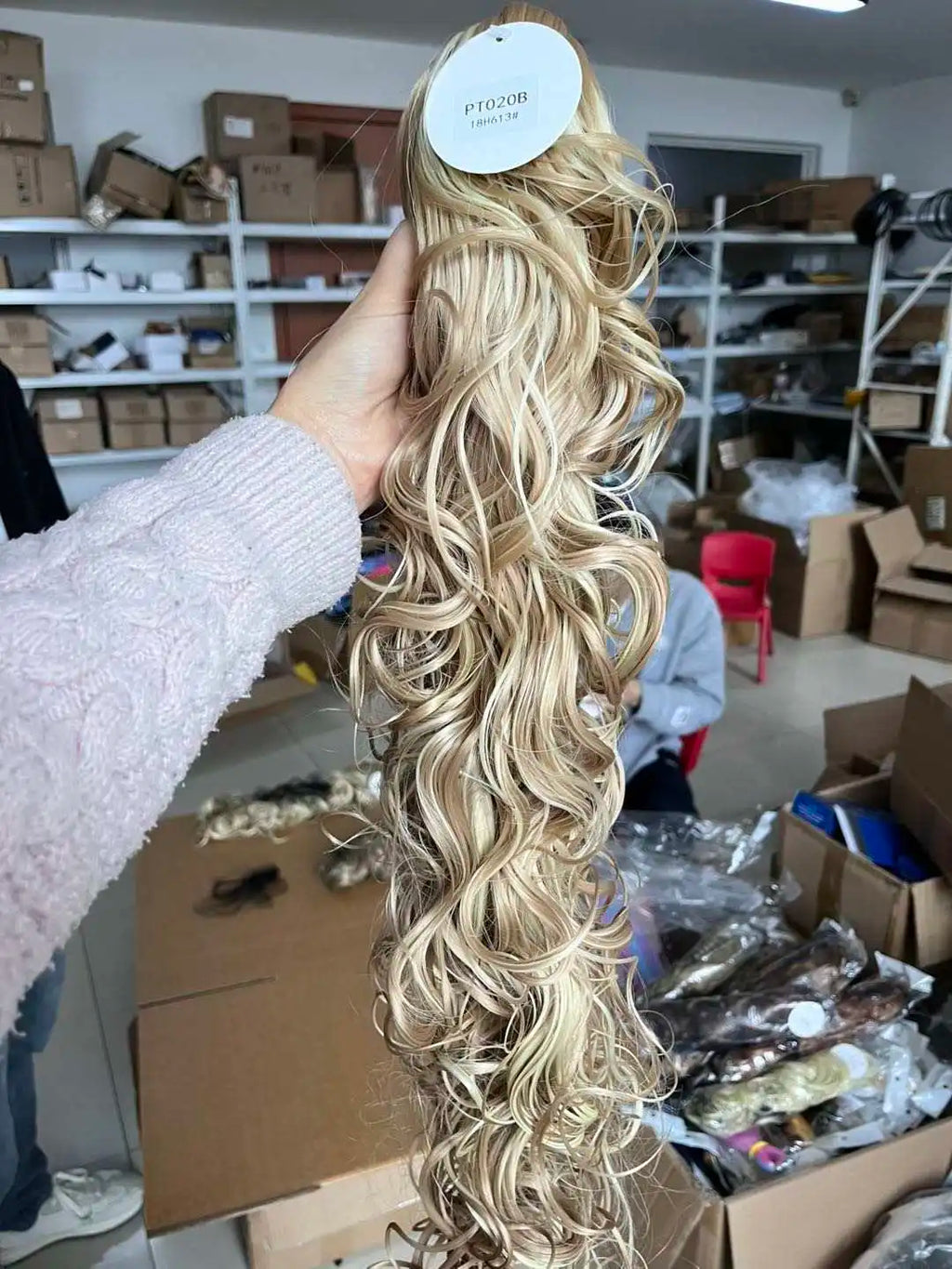 30 Inch Long Curly Claw Clip Ponytail Heat Resistant Synthetic Hairpieces Fake Hair Extensions