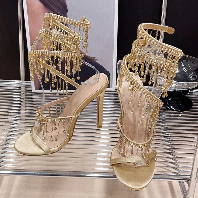 Fashion Rhinestones Peep Toe Ladies High Heels Crystal Shoes Women Thin Heels Golden Shoes Gladiator Sandals Female Footwear